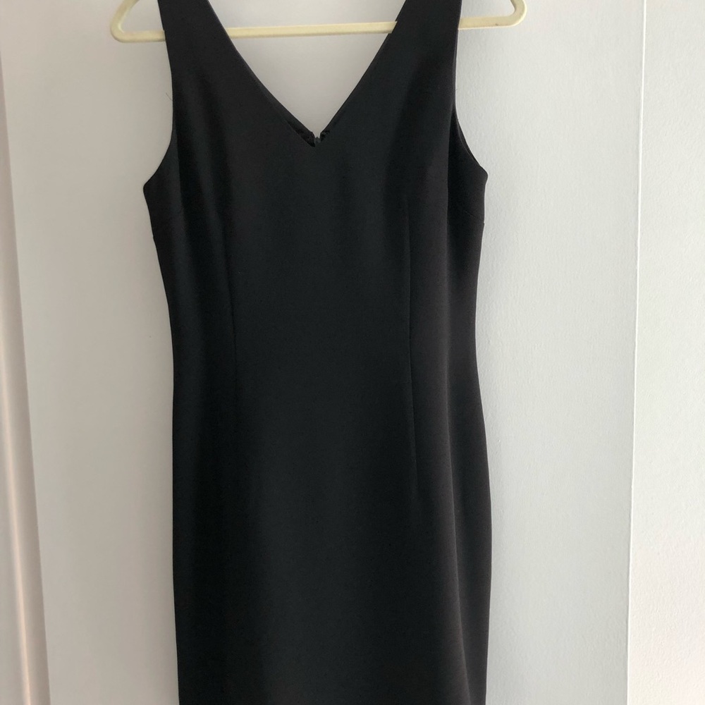 Perfect little black dress!